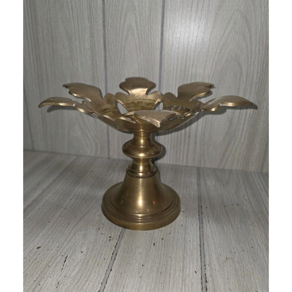 Vintage Brass Scalloped Leaf Cut Pedestal Bowl Hollywood Regency MCM